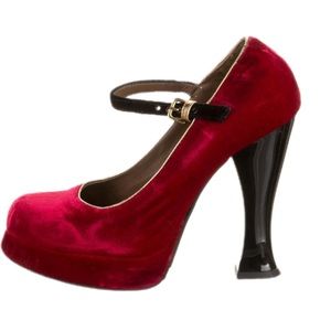 🥂HP 8/25/21🥂Marni Velvet Colorblock Mary Jane